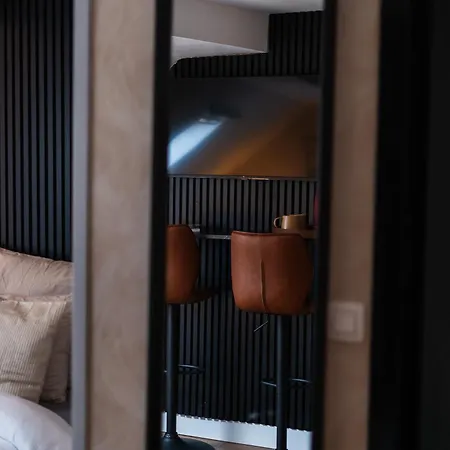 6 Stylish & Comfortable , Heart Of *