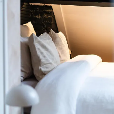 6 Stylish & Comfortable , Heart Of