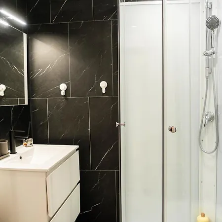 6 Stylish & Comfortable , Heart Of Appartamento