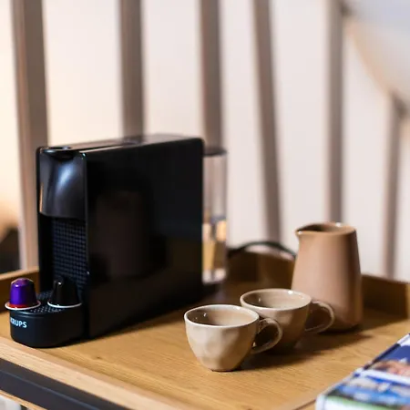 6 Stylish & Comfortable , Heart Of *