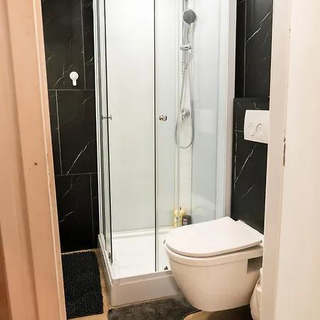 6 Stylish & Comfortable , Heart Of